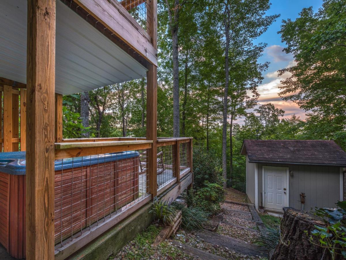 Bear View Chalet, 3 Bedroom, Pool, Pets, Arcades, Wifi, Hot Tub, Sleeps 12 Gatlinburg Kültér fotó