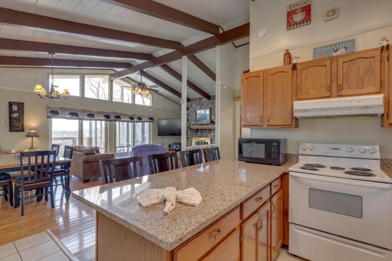 Bear View Chalet, 3 Bedroom, Pool, Pets, Arcades, Wifi, Hot Tub, Sleeps 12 Gatlinburg Kültér fotó