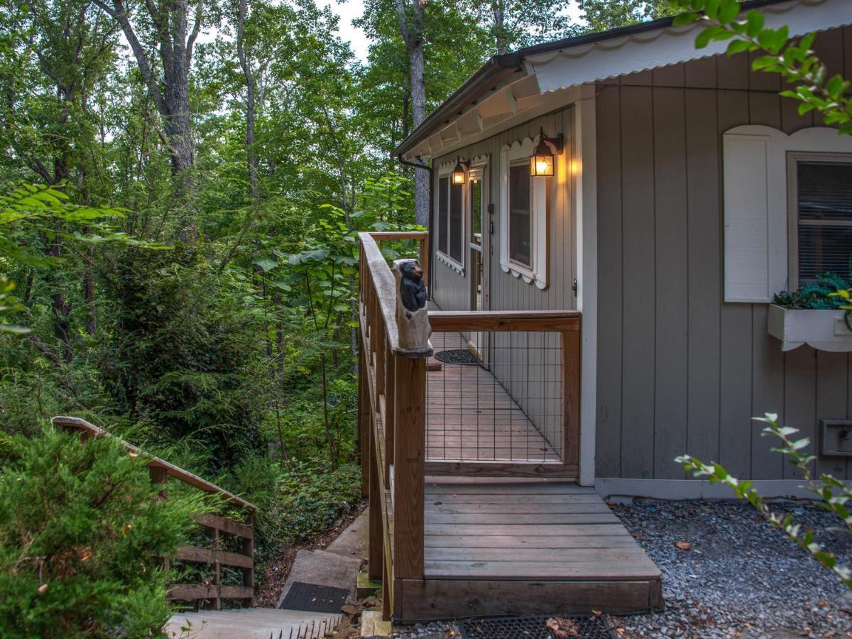 Bear View Chalet, 3 Bedroom, Pool, Pets, Arcades, Wifi, Hot Tub, Sleeps 12 Gatlinburg Kültér fotó